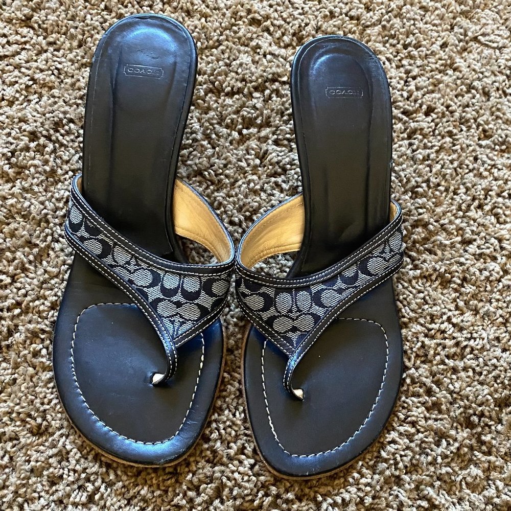 Gucci Logo Sandals Slide-ins